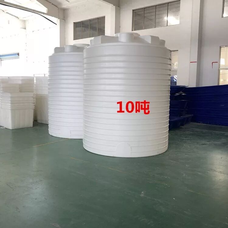 各種（zhǒng）規格塑料（liào）桶水塔生產廠家